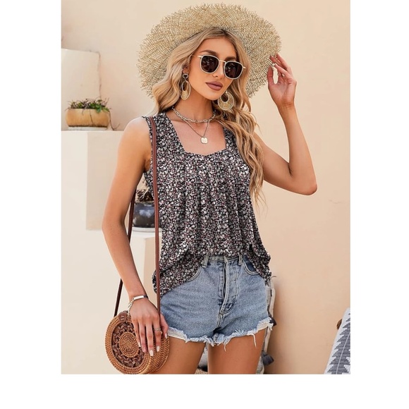 Smocked Casual Summer Square Neck Sleeveless Floral Blouse - Picture 2 of 7